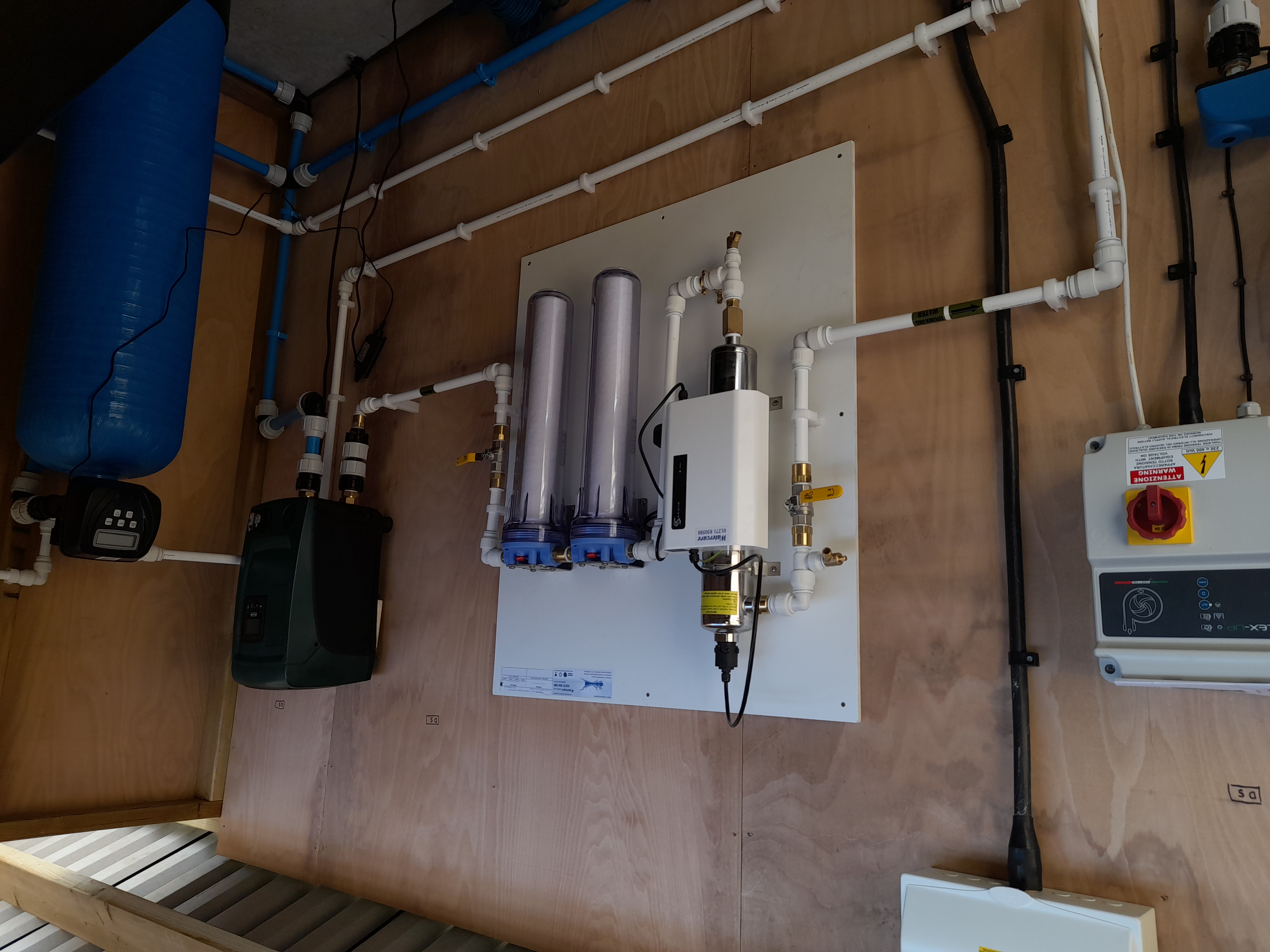 Filter and UV panel installation